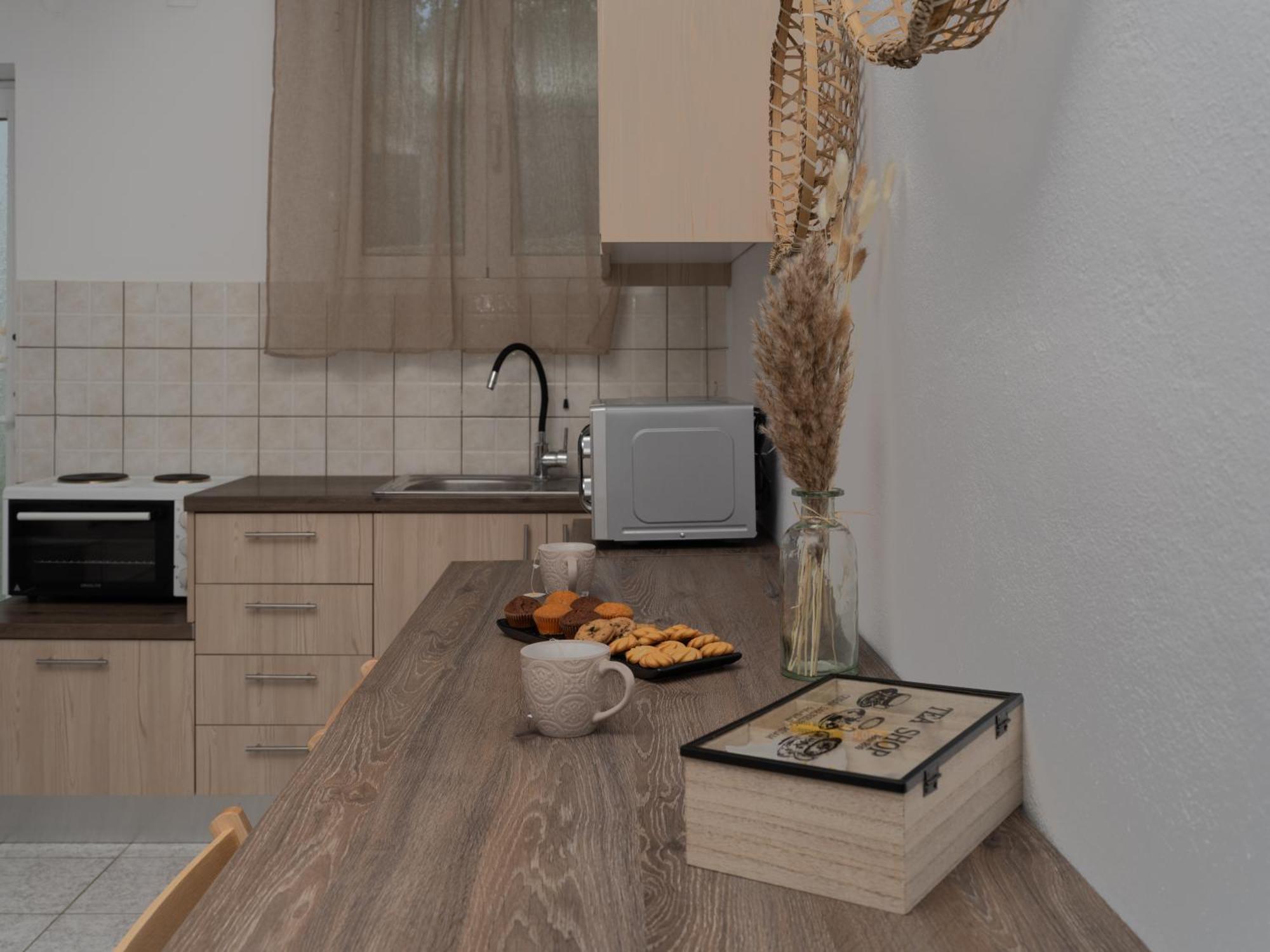 Treasure Of Herbs Complex Apartment Panormos (Crete)
